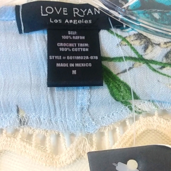 LOVE RYAN BLUE FLORAL CROCHET SMOCK DUSTER SWIMSUIT COVER-UP SIZE MEDIUM NWT - Picture 5 of 6